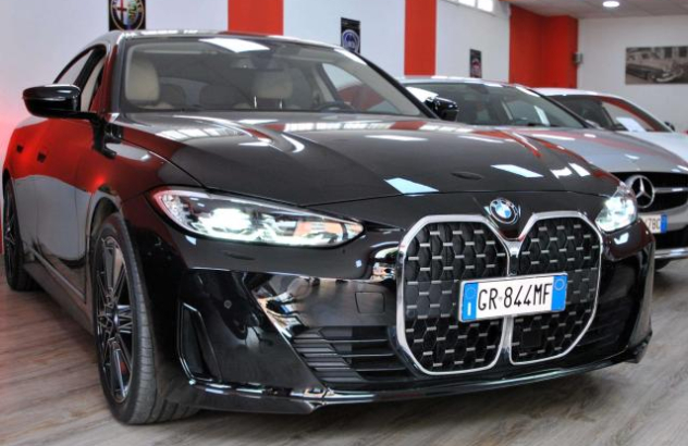 BMW Serie 4 Coupè  Elettrica-Diesel 2023