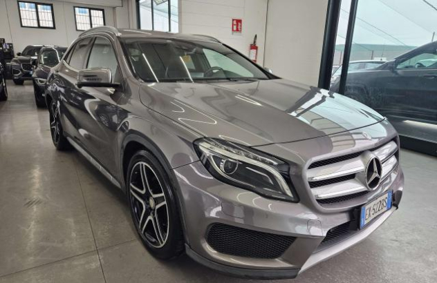 MERCEDES GLA 250  Benzina 2014