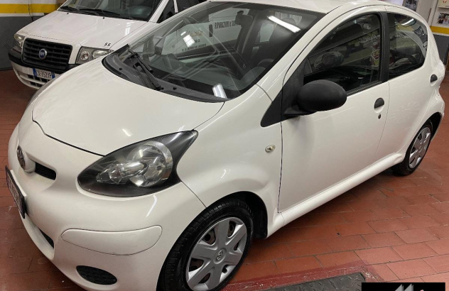 TOYOTA Aygo 12V VVT-i 5 porte Sol Connect Benzina 2010