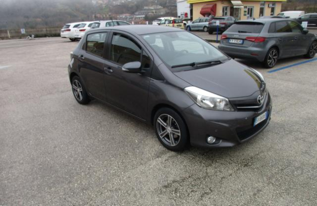 TOYOTA Yaris  Diesel 2014