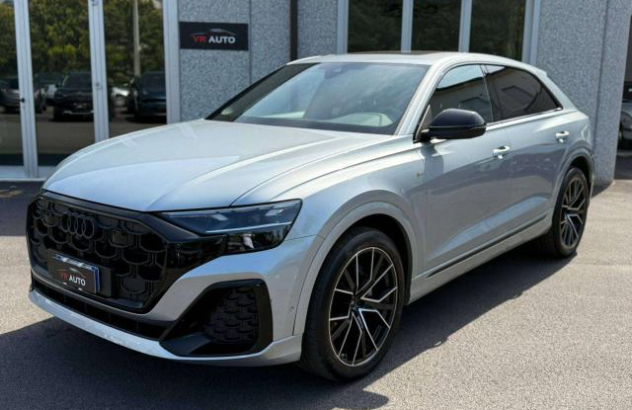 AUDI Q8  Elettrica-Diesel 2025