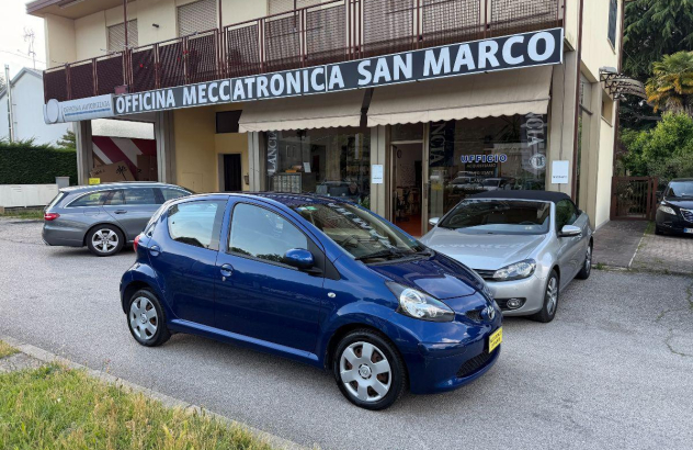 TOYOTA Aygo 12V VVT-i 5 porte Blue Benzina 2007