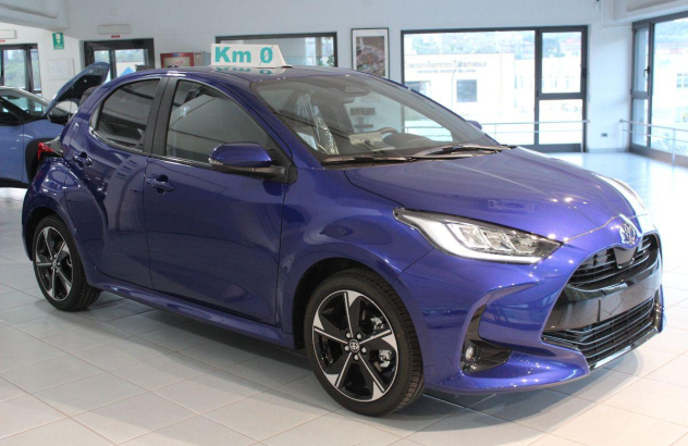 TOYOTA Yaris 1.5 Hybrid 5p. Lounge Elettrica-Benzina 2025