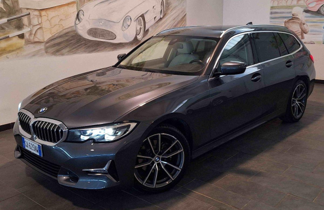 BMW Serie 3 Touring 320d xDrive Touring Luxury Diesel 2019