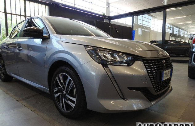 PEUGEOT 208 PureTech 82 5p. Allure GPL 2023