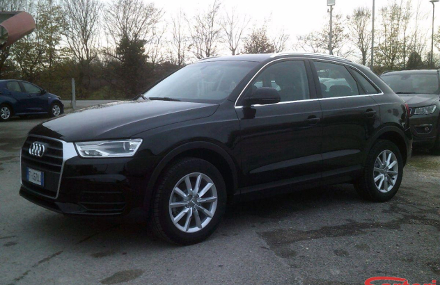 AUDI Q3 2.0 TDI 120CV Business Diesel 2018