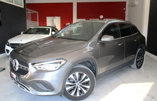 MERCEDES Classe GLA 180 d Automatic Sport Plus Diesel 2022