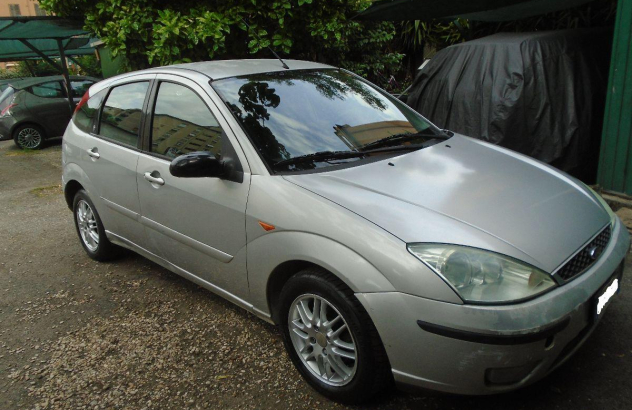 FORD Focus  Benzina 2001