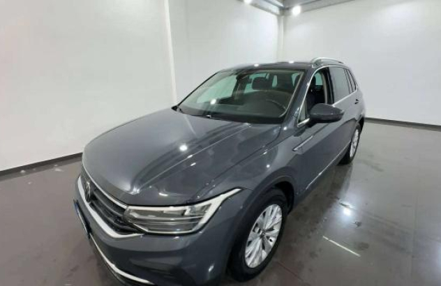 VOLKSWAGEN Tiguan  Diesel 2022