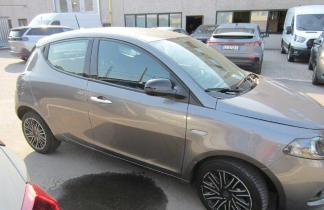 LANCIA Ypsilon Ypsilon 1.0 FireFly 5p. SeS Hybrid Oro Elettrica-Benzina 2023