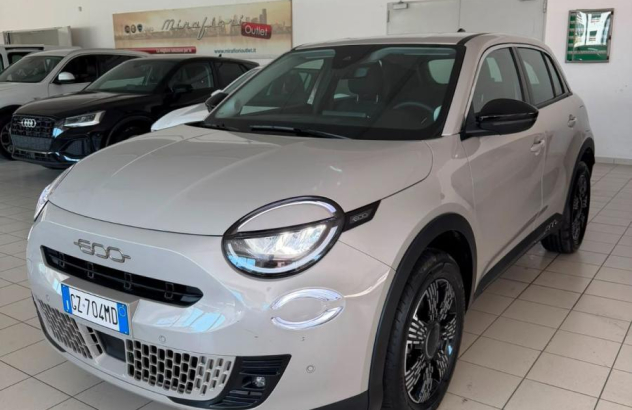 FIAT 600 Hybrid DCT MHEV Elettrica-Benzina 2025