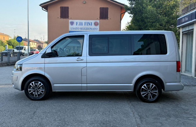 VOLKSWAGEN Caravelle  Diesel 2010