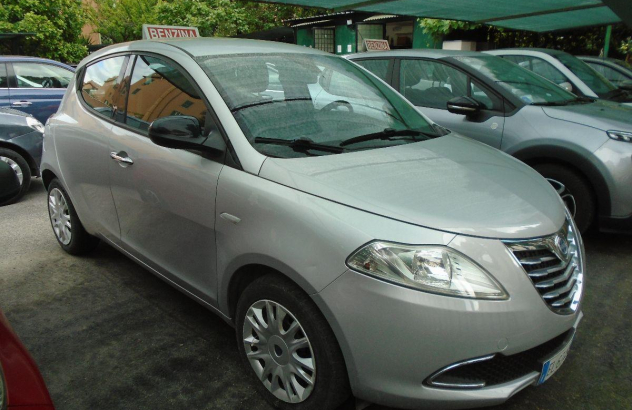 LANCIA Ypsilon  Benzina 2012