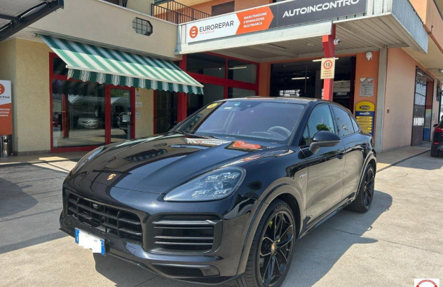 PORSCHE Cayenne  Elettrica-Benzina 2019