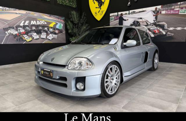 RENAULT Clio  Benzina 2001