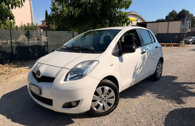 TOYOTA Yaris 1.0 5p. Sol Benzina 2010