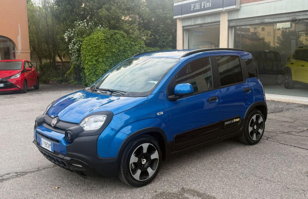 FIAT Panda 1.0 FireFly SeS Hybrid City Cross Elettrica-Benzina 2025