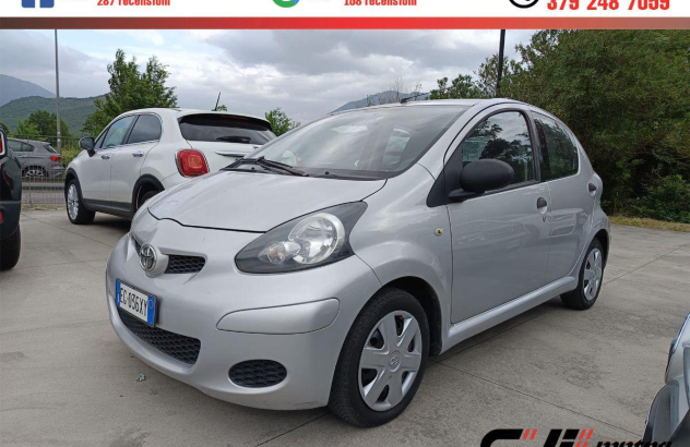 TOYOTA Aygo 12V VVT-i 5 porte Deep Ocean Connect Benzina 2011