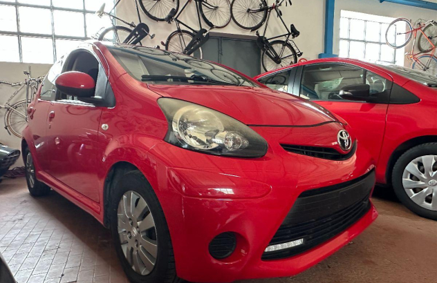 TOYOTA Aygo 1.0 12V VVT-i 5p. Active Connect Benzina 2012