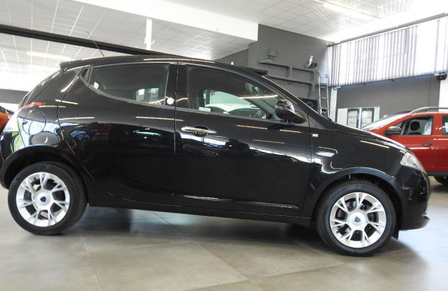 LANCIA Ypsilon 1.2 69 CV 5p. GPL Ecochic Gold GPL 2016