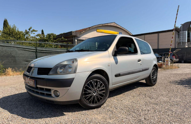 RENAULT Clio 1.2 3p. Confort Benzina 2004