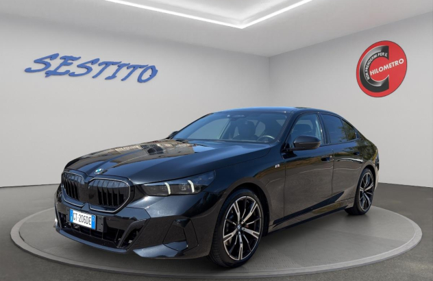 BMW Serie 5  Elettrica-Diesel 2024