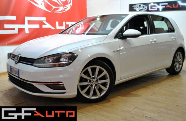 VOLKSWAGEN Golf  Benzina 2019