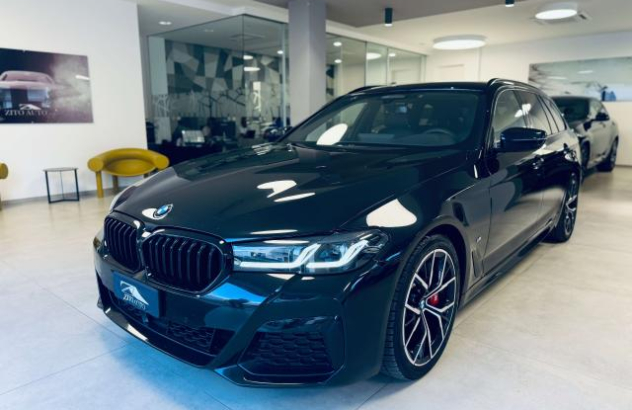 BMW Serie 5  Elettrica-Diesel 2023