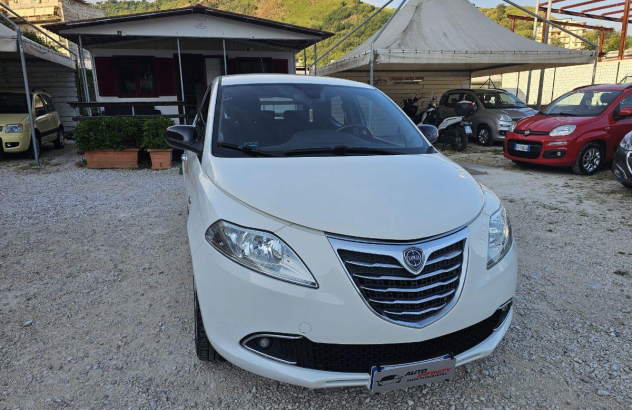 LANCIA Ypsilon 1.2 69 CV 5p. GPL Ecochic Gold GPL 2015