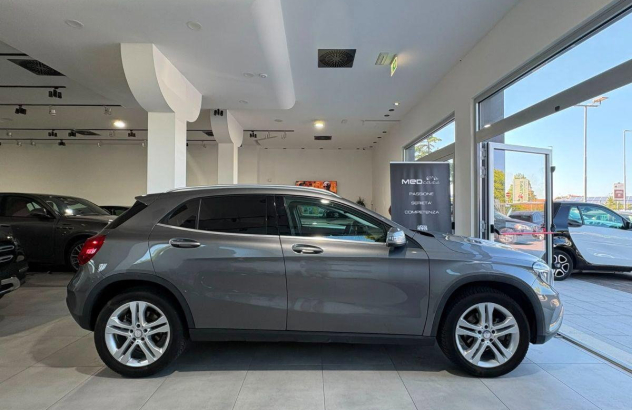 MERCEDES Classe GLA GLA 200 d Automatic Enduro Diesel 2016