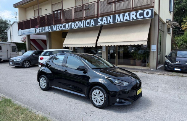 TOYOTA Yaris 1.5 Hybrid 5p. E-CVT Active Elettrica-Benzina 2022