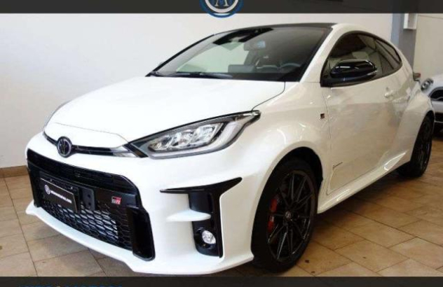TOYOTA Yaris  Benzina 2022