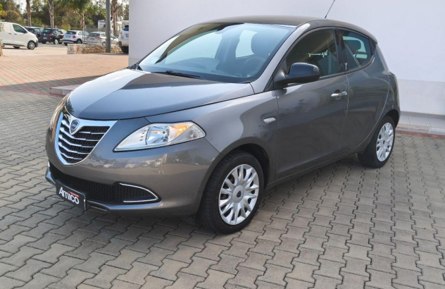 LANCIA Ypsilon 1.3 MJT 95 CV 5p. SeS Platinum Diesel 2015