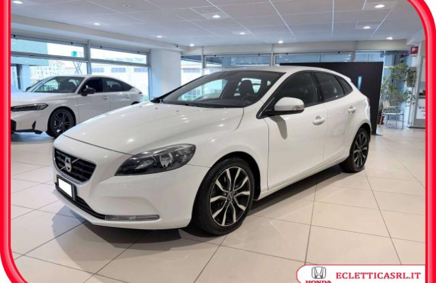 VOLVO V40  Diesel 2012