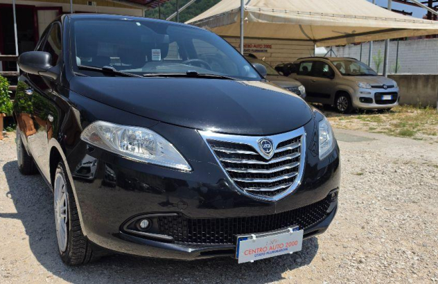 LANCIA Ypsilon 1.2 69 CV 5 porte GPL Ecochic Gold GPL 2014
