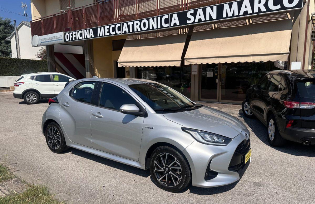 TOYOTA Yaris 1.5 Hybrid 5p. E-CVT Trend Elettrica-Benzina 2021