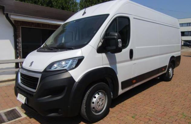 PEUGEOT Boxer  Diesel 2023