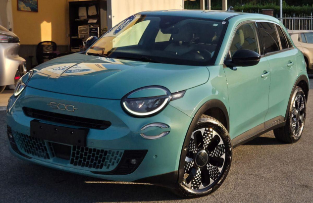 FIAT 600 Hybrid DCT MHEV La Prima Elettrica-Benzina 2025