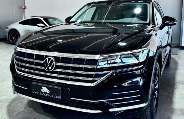 VOLKSWAGEN Touareg  Diesel 2023