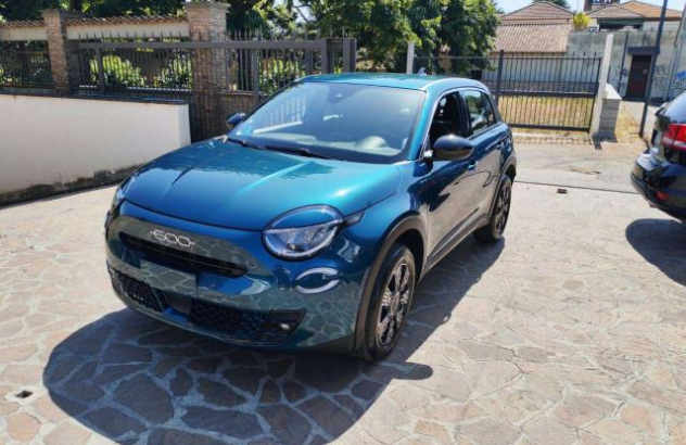 FIAT 600  Elettrica-Benzina 2025