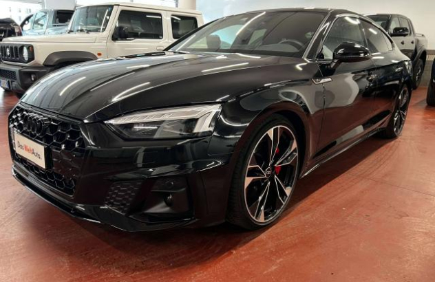 AUDI A5  Elettrica-Benzina 2023
