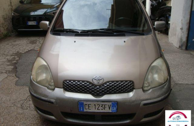 TOYOTA Yaris 16V 5 porte Sol Benzina 2003