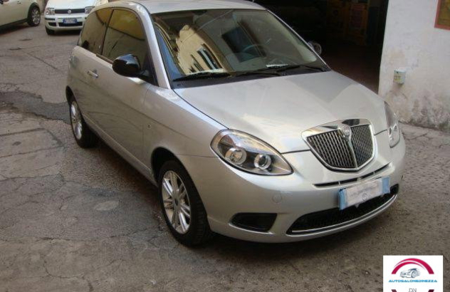 LANCIA Ypsilon 1.2 Platinum Benzina 2011