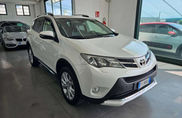 TOYOTA RAV4  Diesel 2015