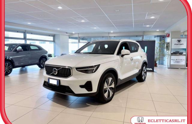 VOLVO XC40  Elettrica-Benzina 2022