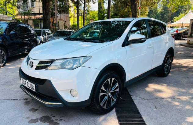 TOYOTA RAV4 2.0 D-4D 4WD Style White Ed. Diesel 2014