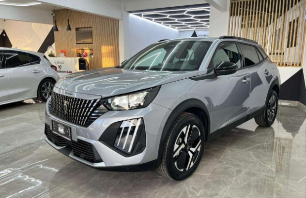 PEUGEOT 2008  Benzina 2025