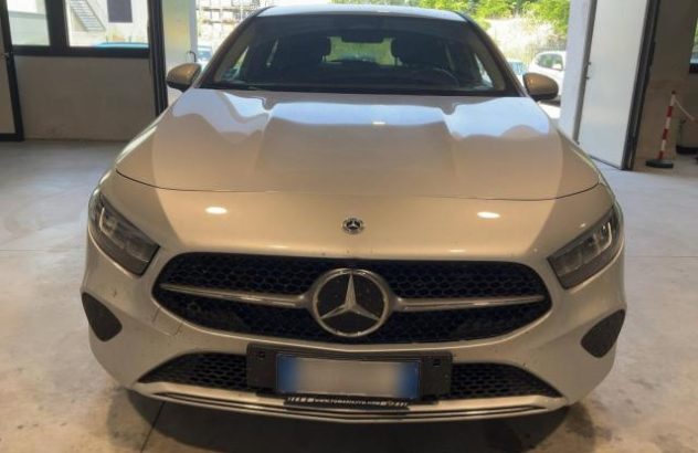 MERCEDES Classe A A 180 d Automatic Premium Diesel 2023