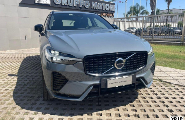 VOLVO XC60 B4 AWD Geartronic R-design Altro 2021