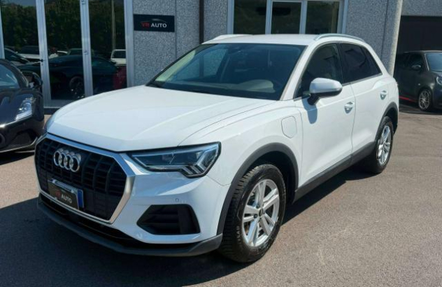 AUDI Q3  Elettrica-Benzina 2022